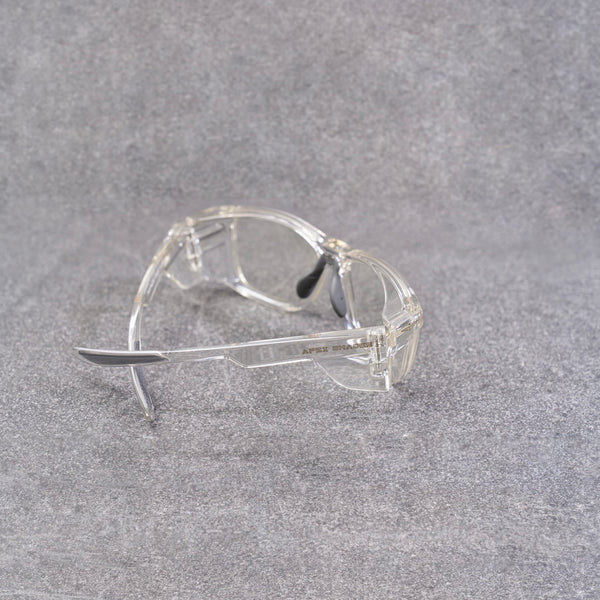 Clear frame Clear lens